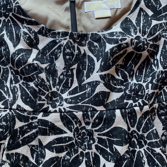 Michael Kors 100% linen cap sleeve mini dress in black and tan size 2P petite - Picture 3 of 15
